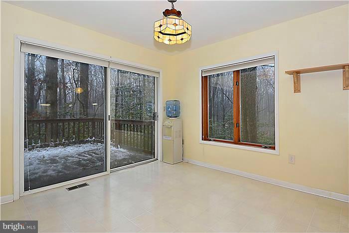 3224 Cragun Road Edgewater, MD 21037 - Photo 11 of 30 Dining Room