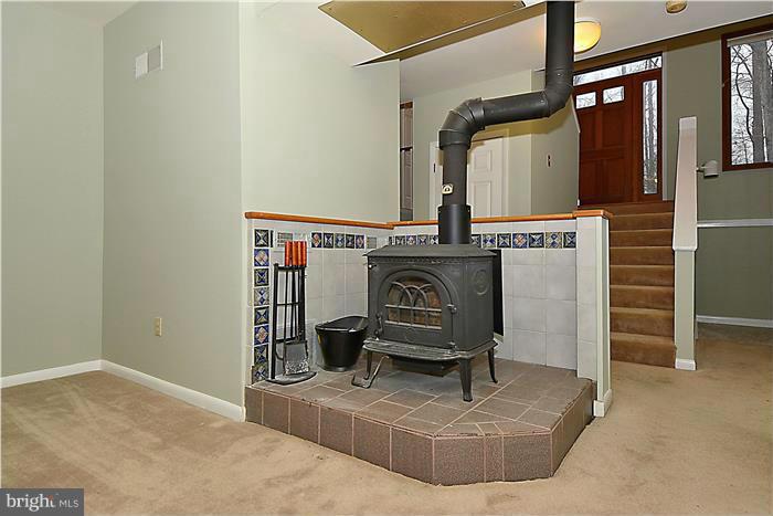 3224 Cragun Road Edgewater, MD 21037 - Photo 15 of 30 Family Room
