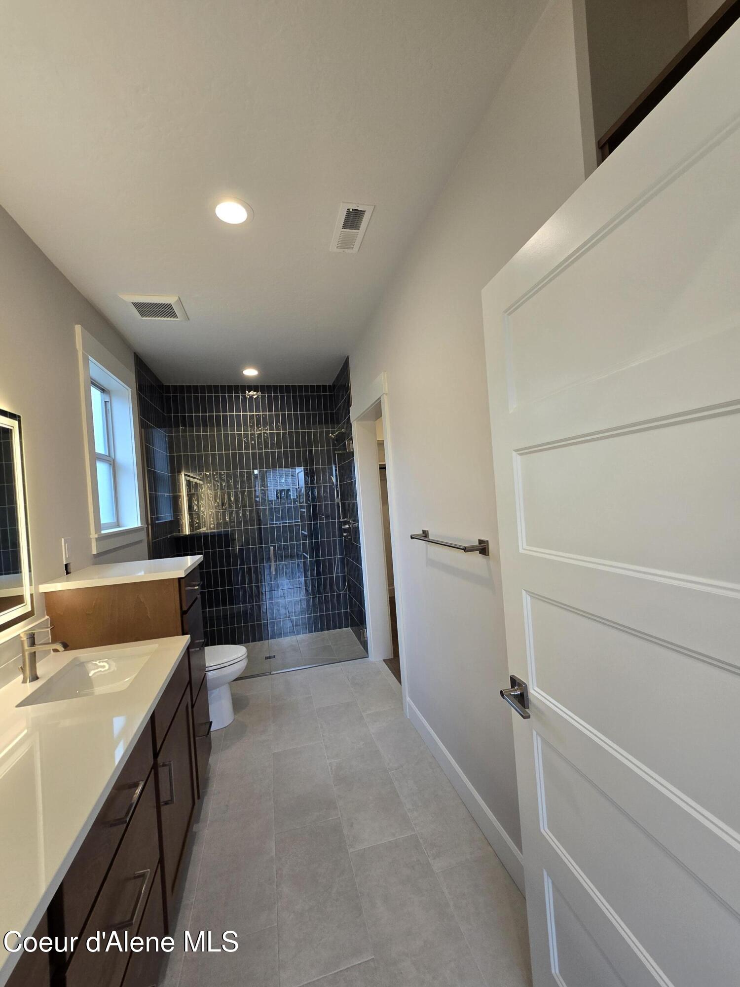 13932 Rainier Loop Rathdrum, ID 83858 - Photo 13 of 28 1000015108