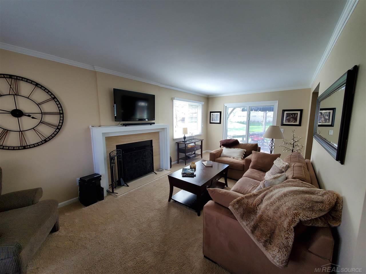 1499 Colony Drive Rochester, MI 48307 - Photo 12 of 38 50071978-11.JPG