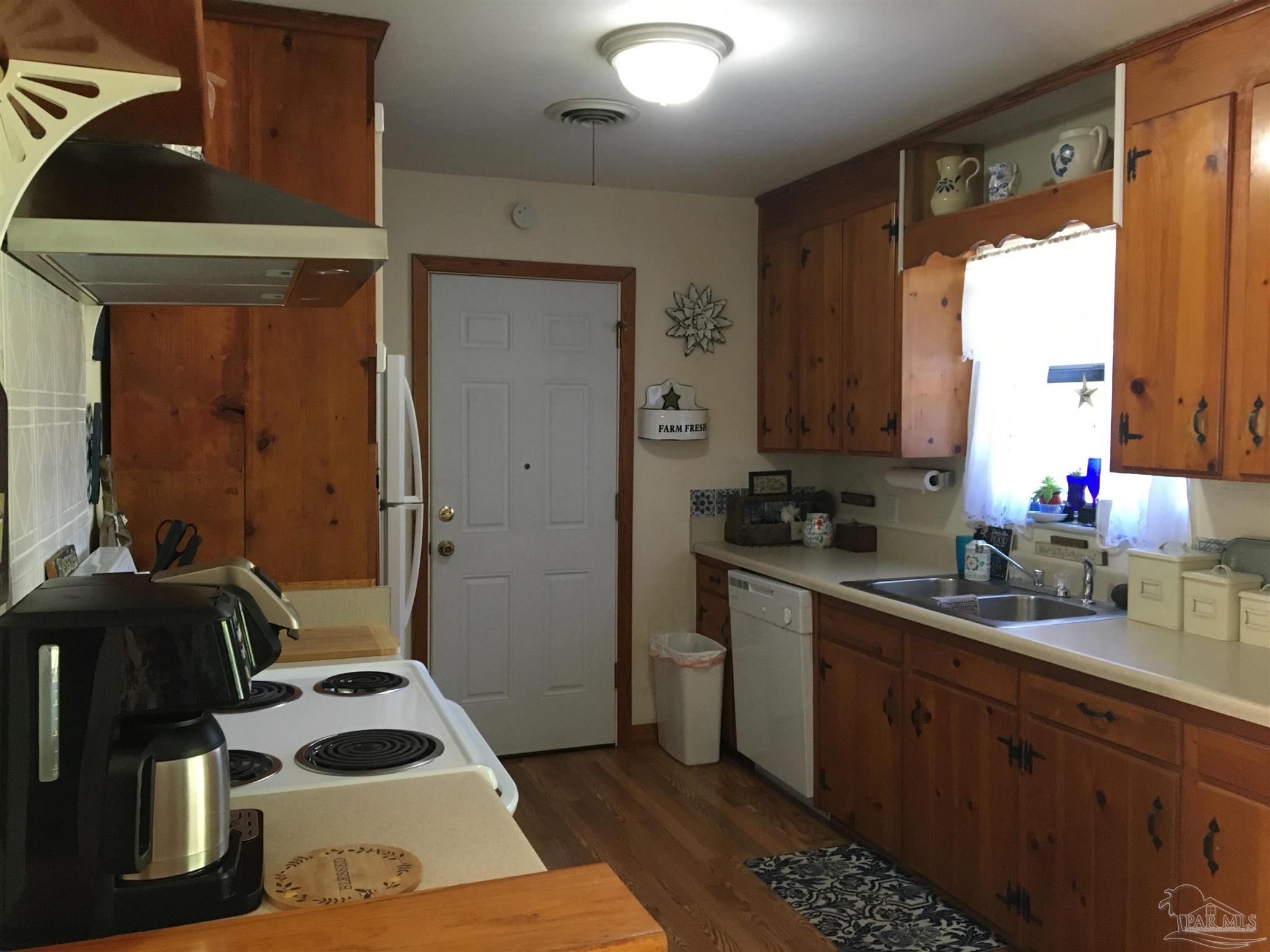 1680 McKenzie Road Cantonment, FL 32533 - Photo 11 of 40 Gallery Image 11