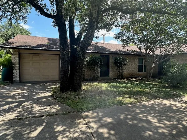 $1,549 | 11701 Bayou Bend, Austin, TX 78759