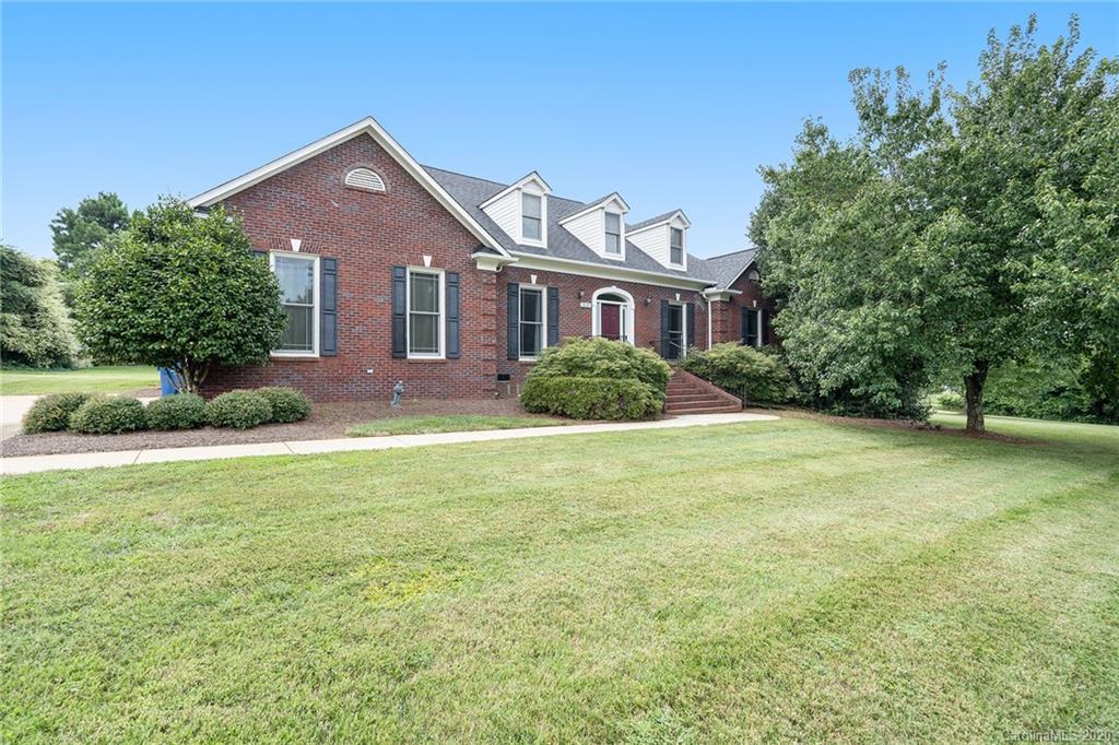 9809 Potter Road Matthews, NC 28104 - Photo 2 of 40 Gallery Image 2