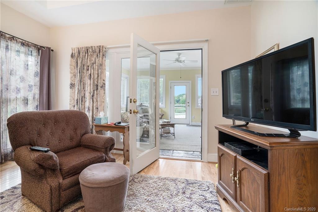9809 Potter Road Matthews, NC 28104 - Photo 11 of 40 Gallery Image 11