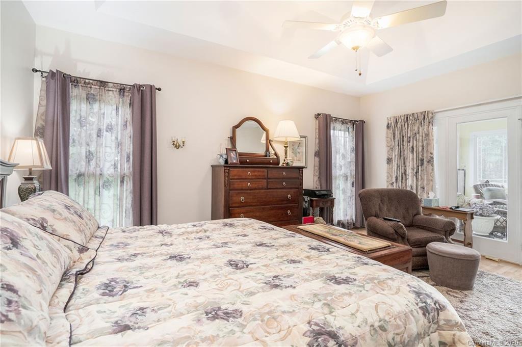 9809 Potter Road Matthews, NC 28104 - Photo 14 of 40 Gallery Image 14