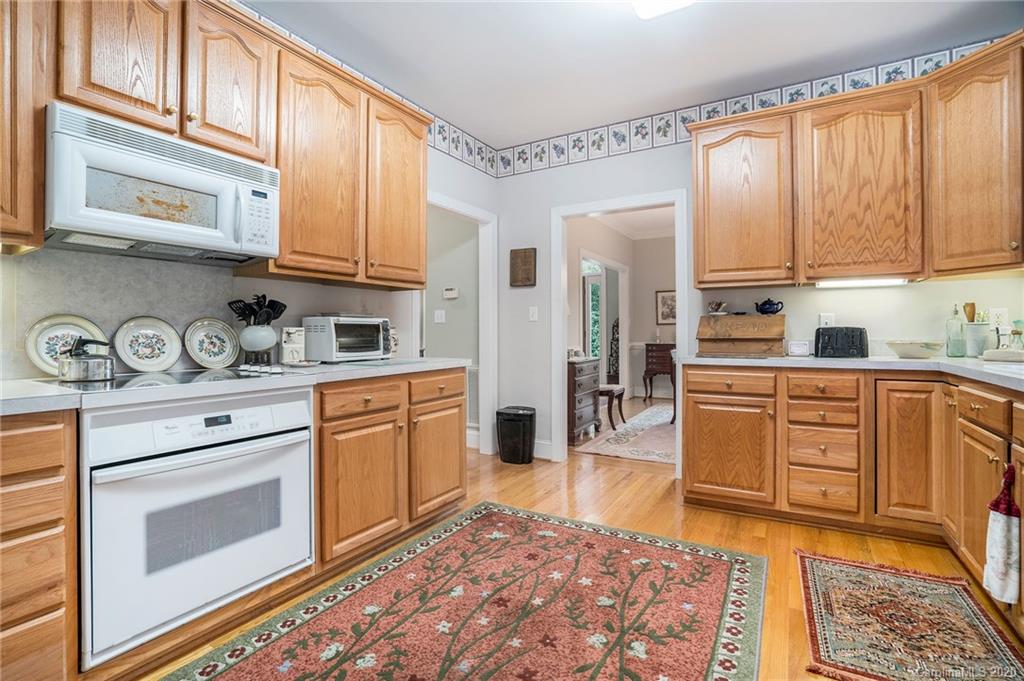 9809 Potter Road Matthews, NC 28104 - Photo 16 of 40 Gallery Image 16