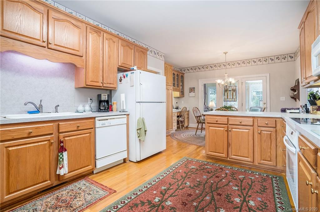 9809 Potter Road Matthews, NC 28104 - Photo 18 of 40 Gallery Image 18