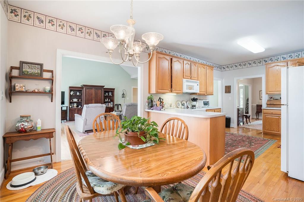 9809 Potter Road Matthews, NC 28104 - Photo 31 of 40 Gallery Image 31