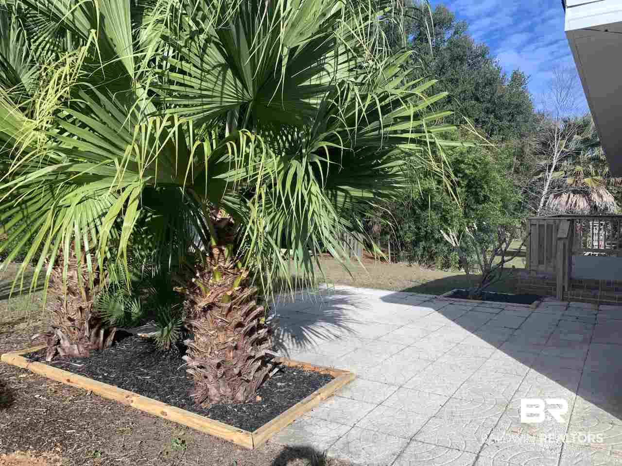 9673 Hollowbrook Avenue Fairhope, AL 36532 - Photo 6 of 31 Back Patio Pavers