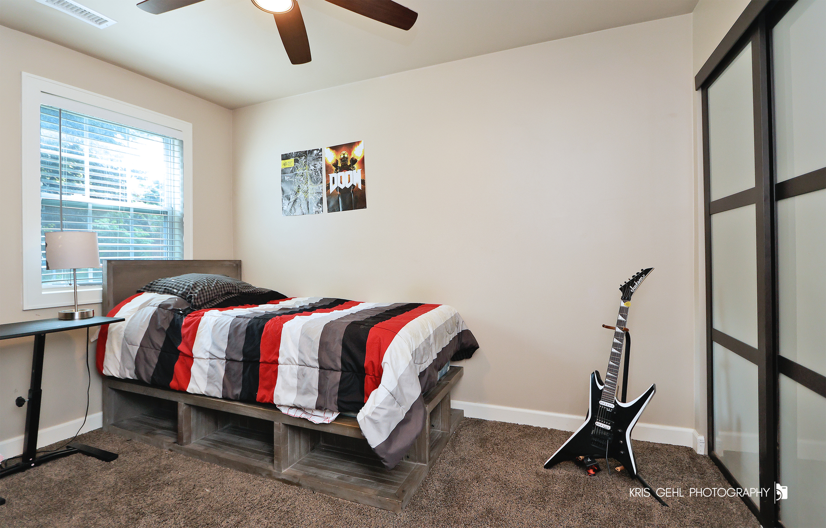 5310 Oak Park Road Oakwood Hills, IL 60013 - Photo 11 of 17 a spacious bedroom with a bed and a window