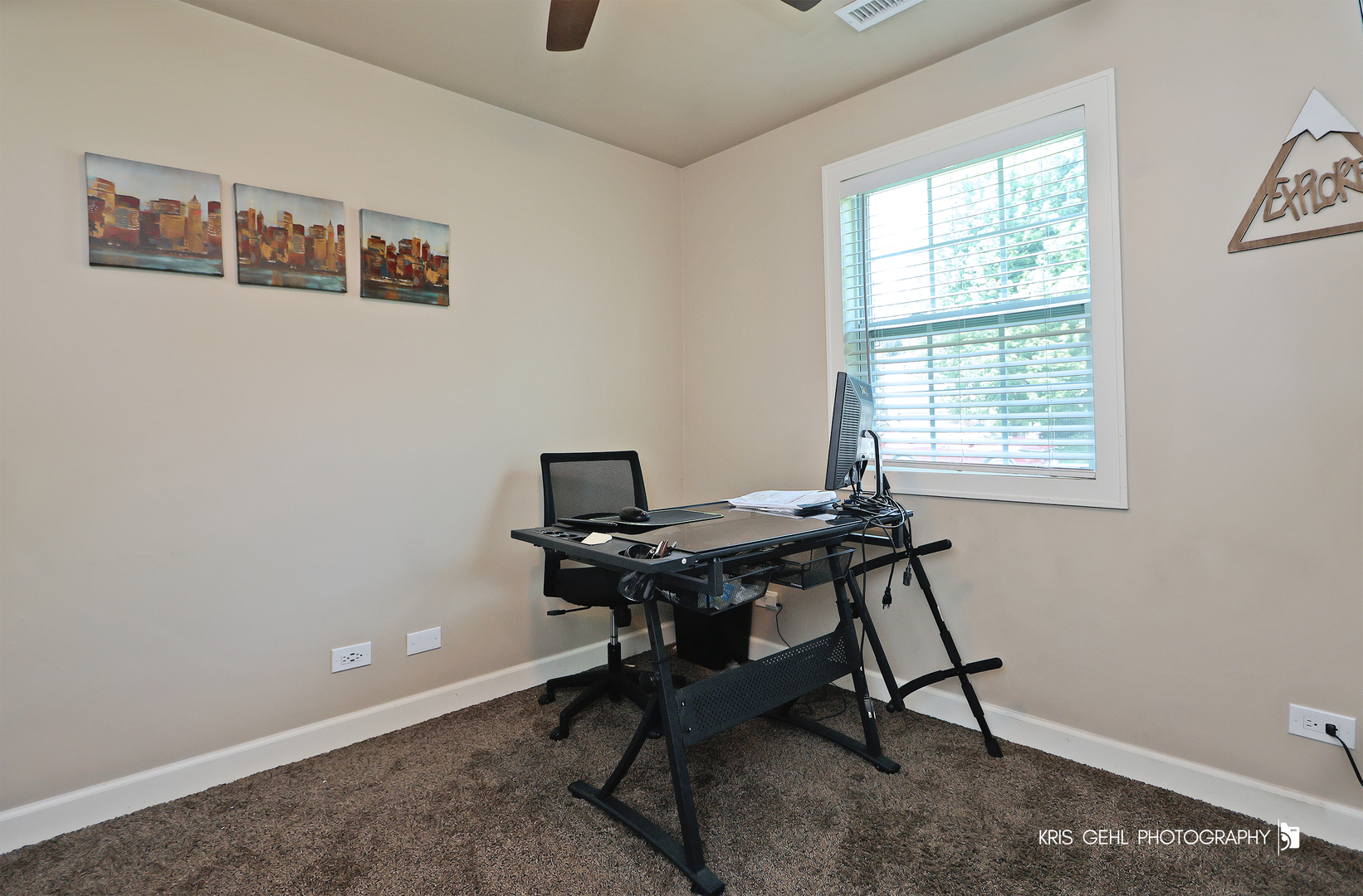 5310 Oak Park Road Oakwood Hills, IL 60013 - Photo 14 of 17 a view of a workspace with a window