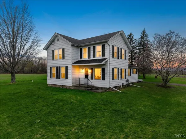 $714,900 | 7852 Highway 104, Oswego, NY 13126