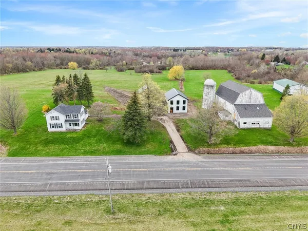 $714,900 | 7852 Highway 104, Oswego, NY 13126