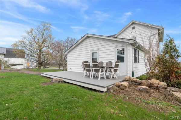 $714,900 | 7852 Highway 104, Oswego, NY 13126