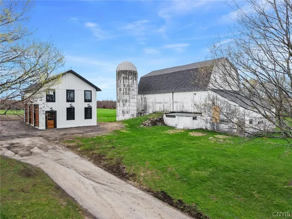 $714,900 | 7852 Highway 104, Oswego, NY 13126
