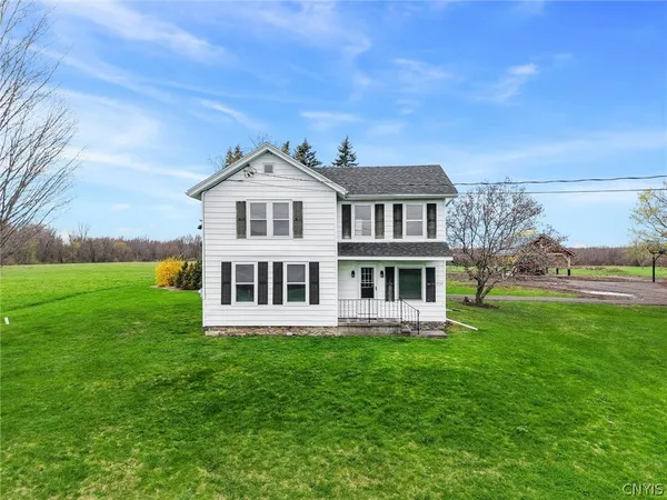 $714,900 | 7852 Highway 104, Oswego, NY 13126
