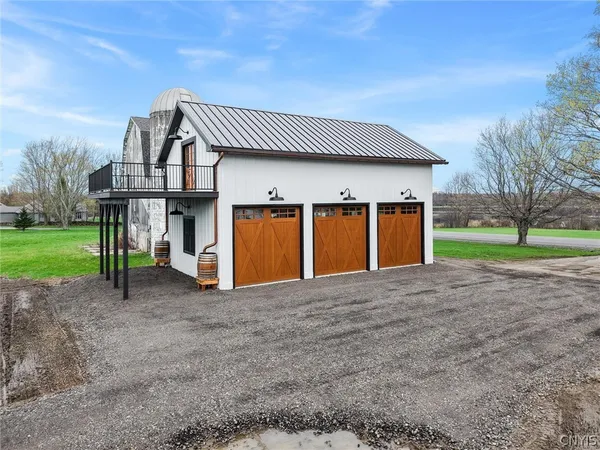 $714,900 | 7852 Highway 104, Oswego, NY 13126