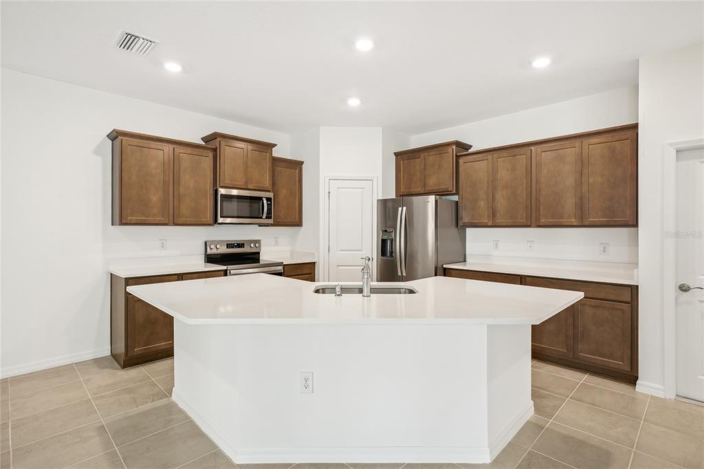 32665 Rustic Rise Road San Antonio, FL 33576 - Photo 19 of 63