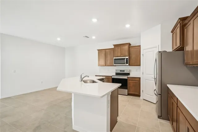 $2,500 | 32665 Rustic Rise Road, San Antonio, FL 33576