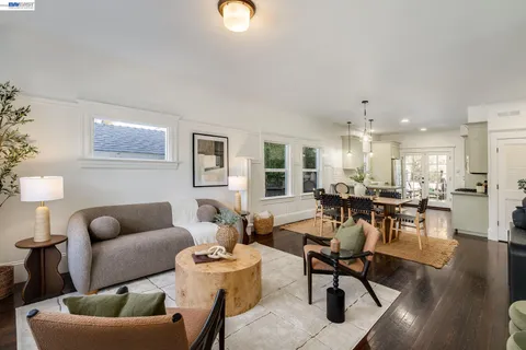 $899,000 | 815 45th Street, Oakland, CA 94608