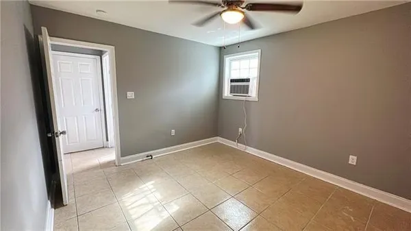 $1,100 | 1938 Jackson Avenue, Unit 9, New Orleans, LA 70113