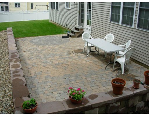 95 Amberville Road North Andover, MA 01845 - Photo 7 of 7 Gallery Image 7