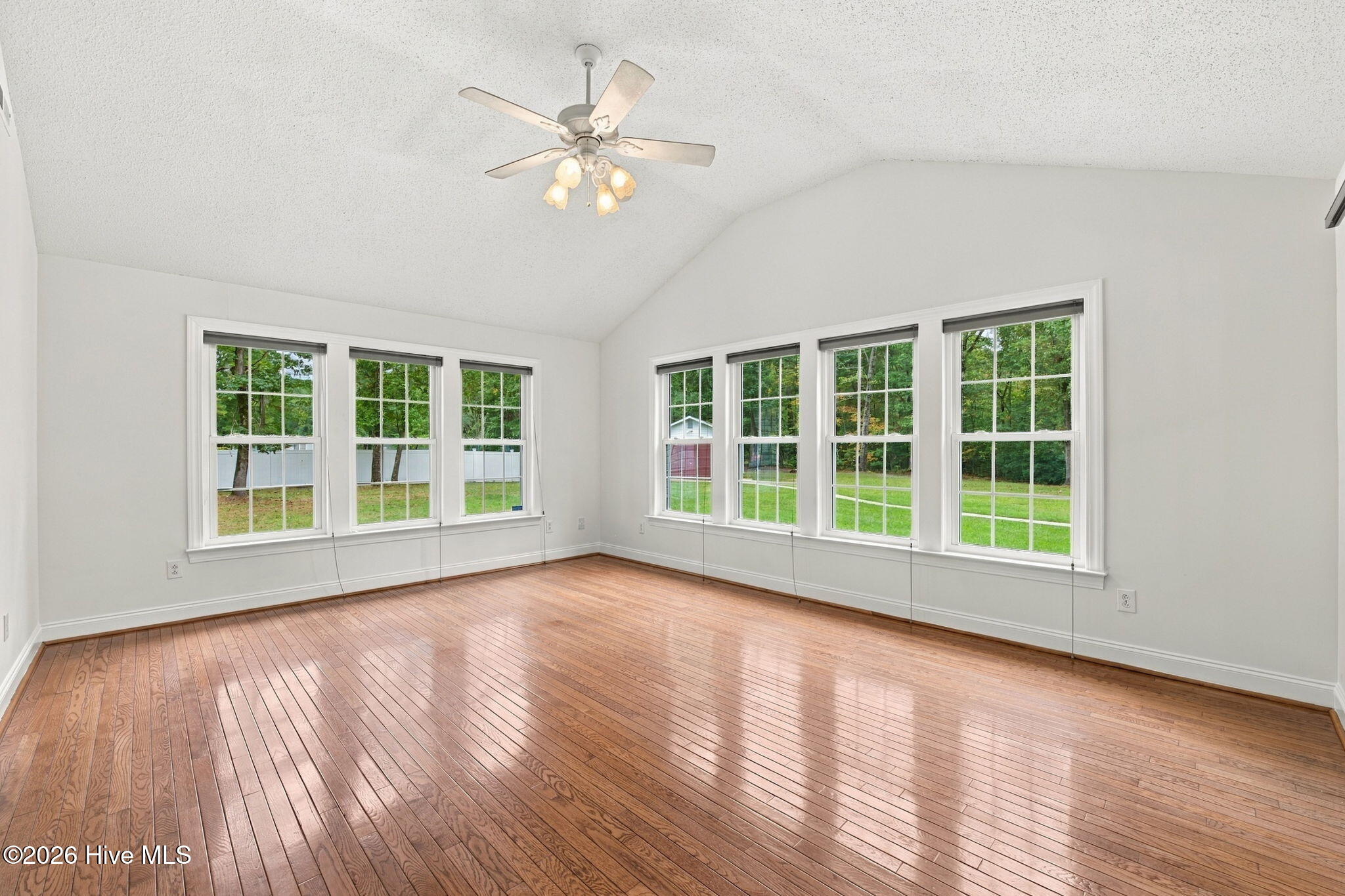 900 Perrytown Road New Bern, NC 28562 - Photo 27 of 54 Sunroom-1
