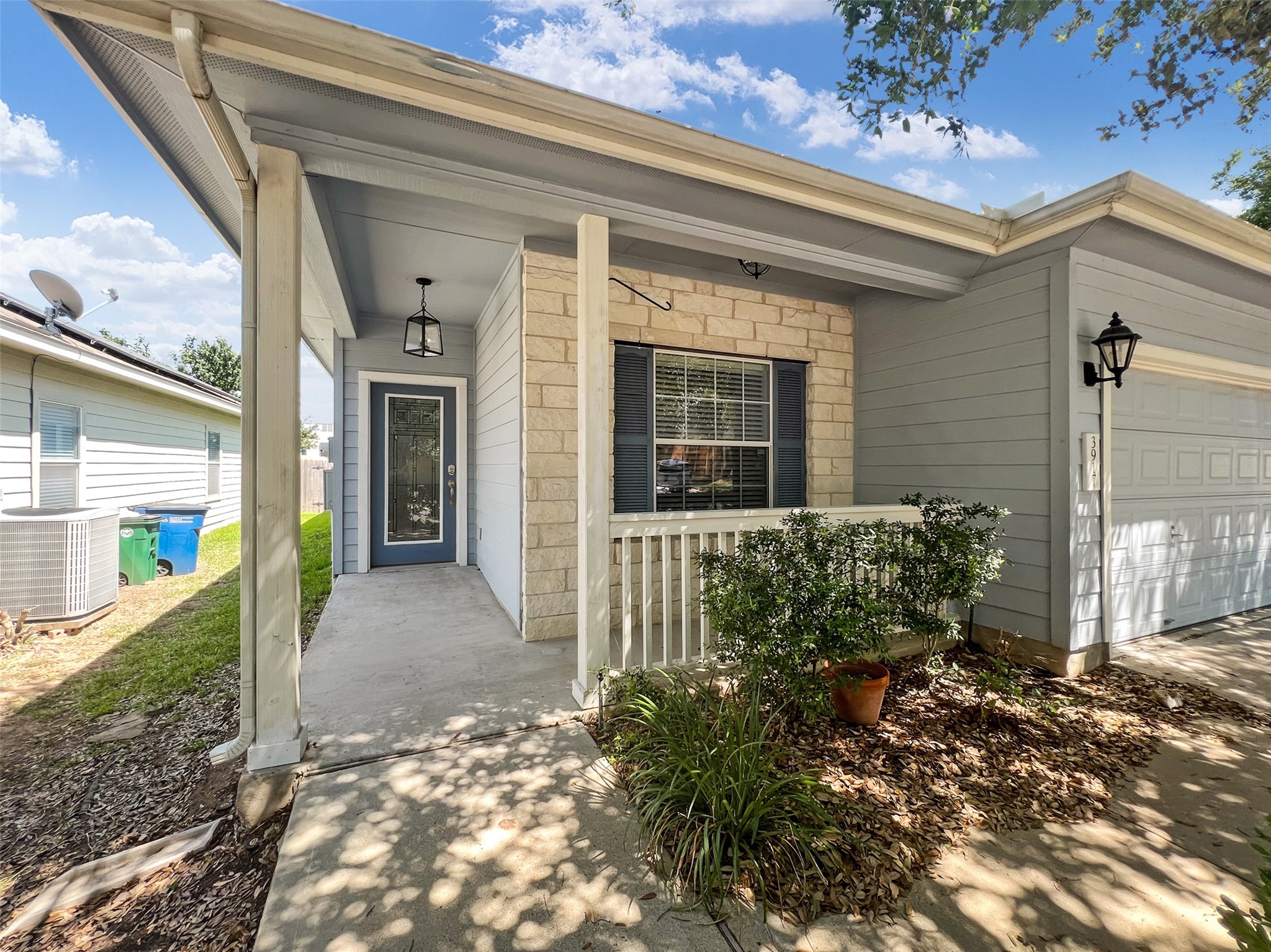 3917 Bronco Bend Loop Austin, TX 78744 - Photo 2 of 40 Front Porch