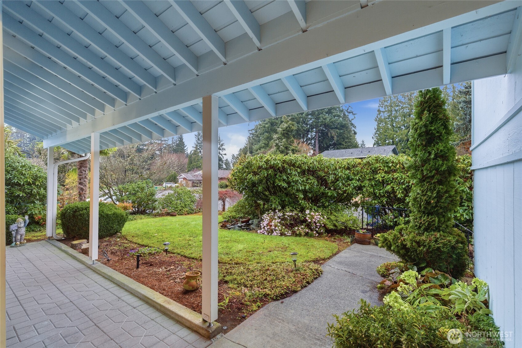 14523 Southeast 167th Street Renton, WA 98058 - Photo 5 of 39 a view of a backyard with garden