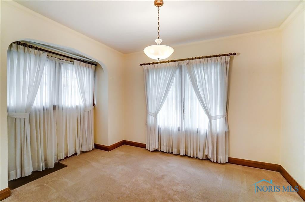 820 Waybridge Road Toledo, OH 43612 - Photo 9 of 29 Gallery Image 9
