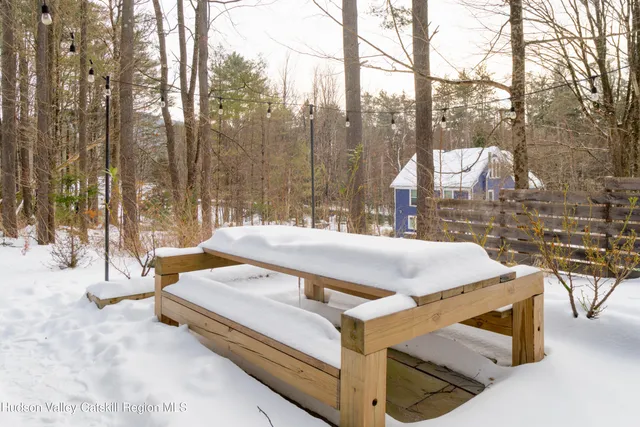 $775,000 | 15 Lake View Dr Lake Hill, Bearsville, NY 12409