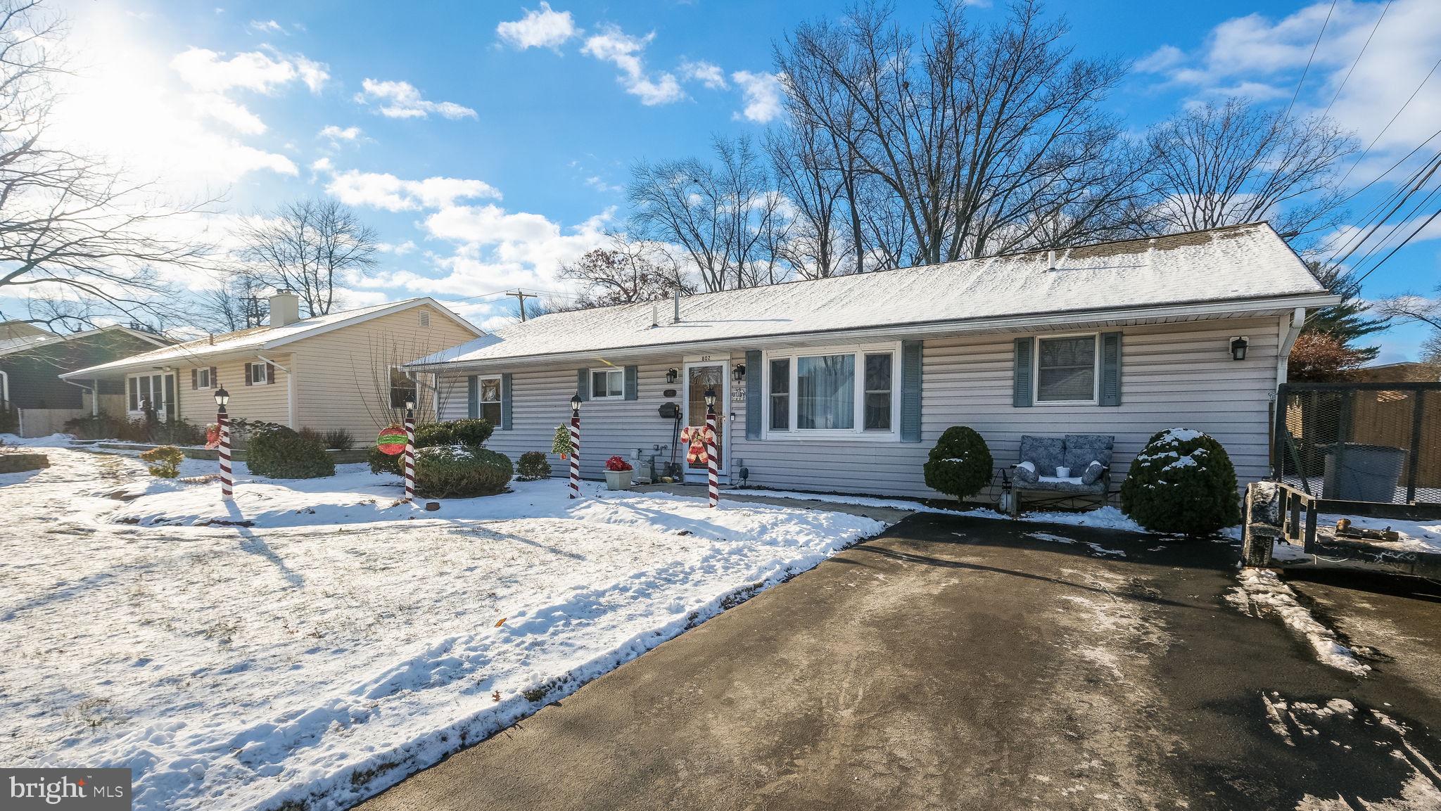 802 Hanford Road Fairless Hills, PA 19030 - Photo 3 of 32 Gallery Image 3