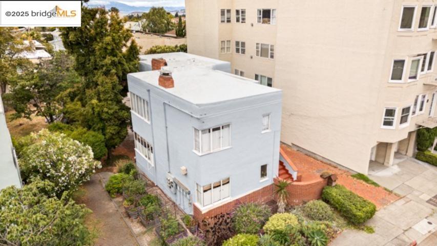 1682 Oxford Street Berkeley, CA 94709 - Photo 12 of 19