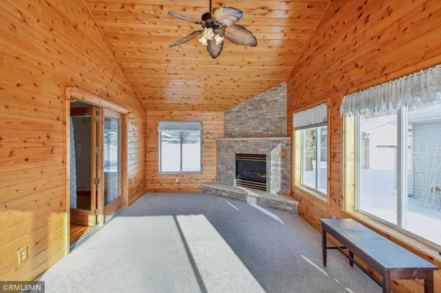 $295,000 | 415 9th Street North, Cannon Falls, MN 55009