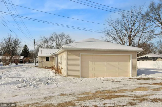 $295,000 | 415 9th Street North, Cannon Falls, MN 55009