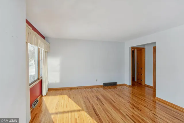 $295,000 | 415 9th Street North, Cannon Falls, MN 55009