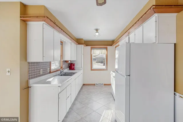 $295,000 | 415 9th Street North, Cannon Falls, MN 55009