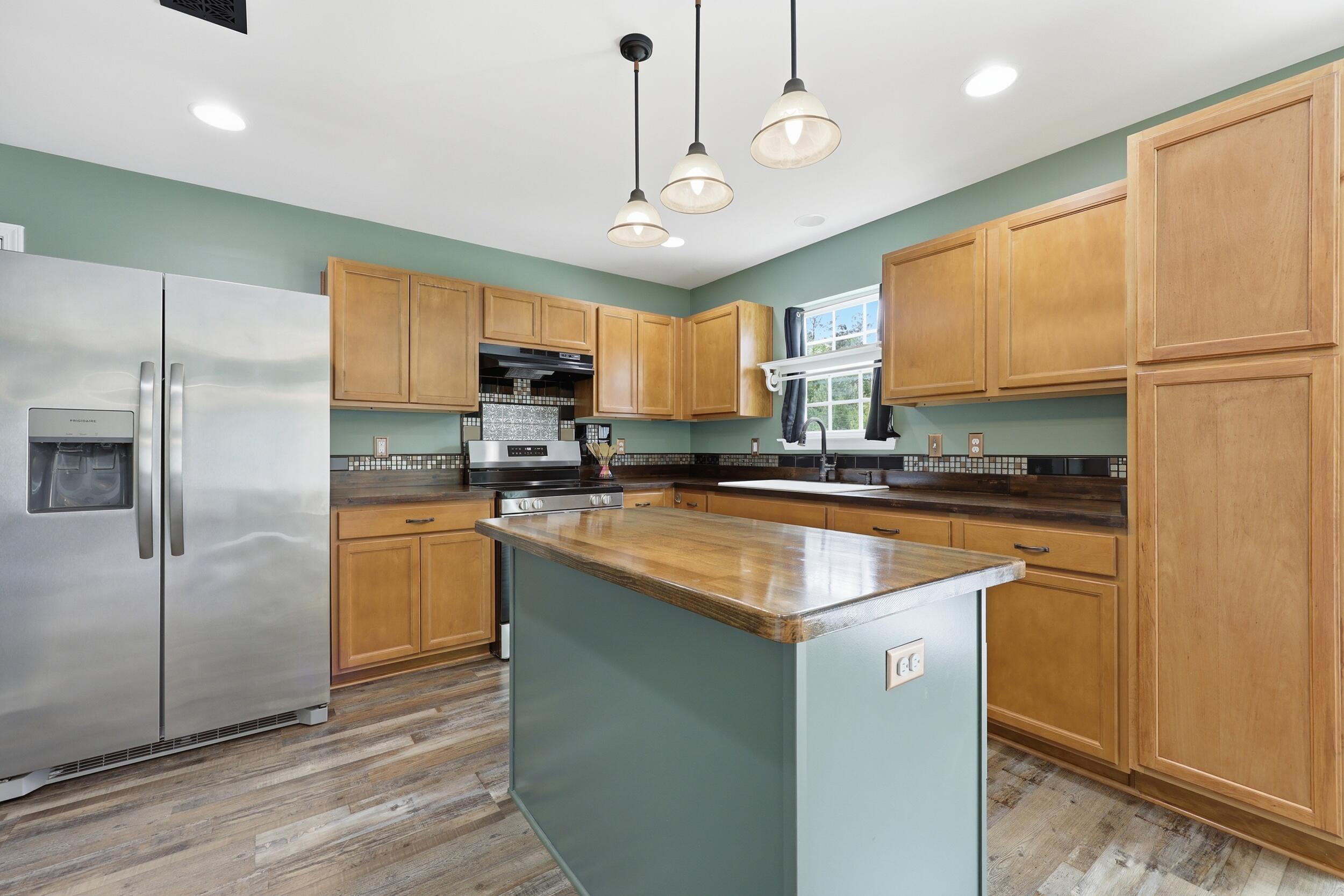 145 Notta Way Summerville, SC 29486 - Photo 18 of 59 14_ru4a0618