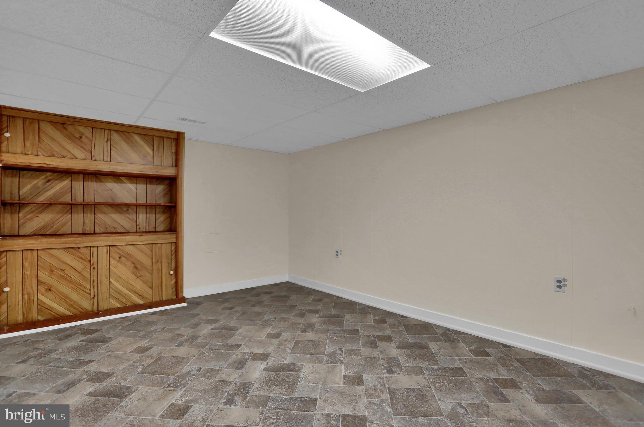 3265 Kingston Road York, PA 17402 - Photo 25 of 32 Gallery Image 25