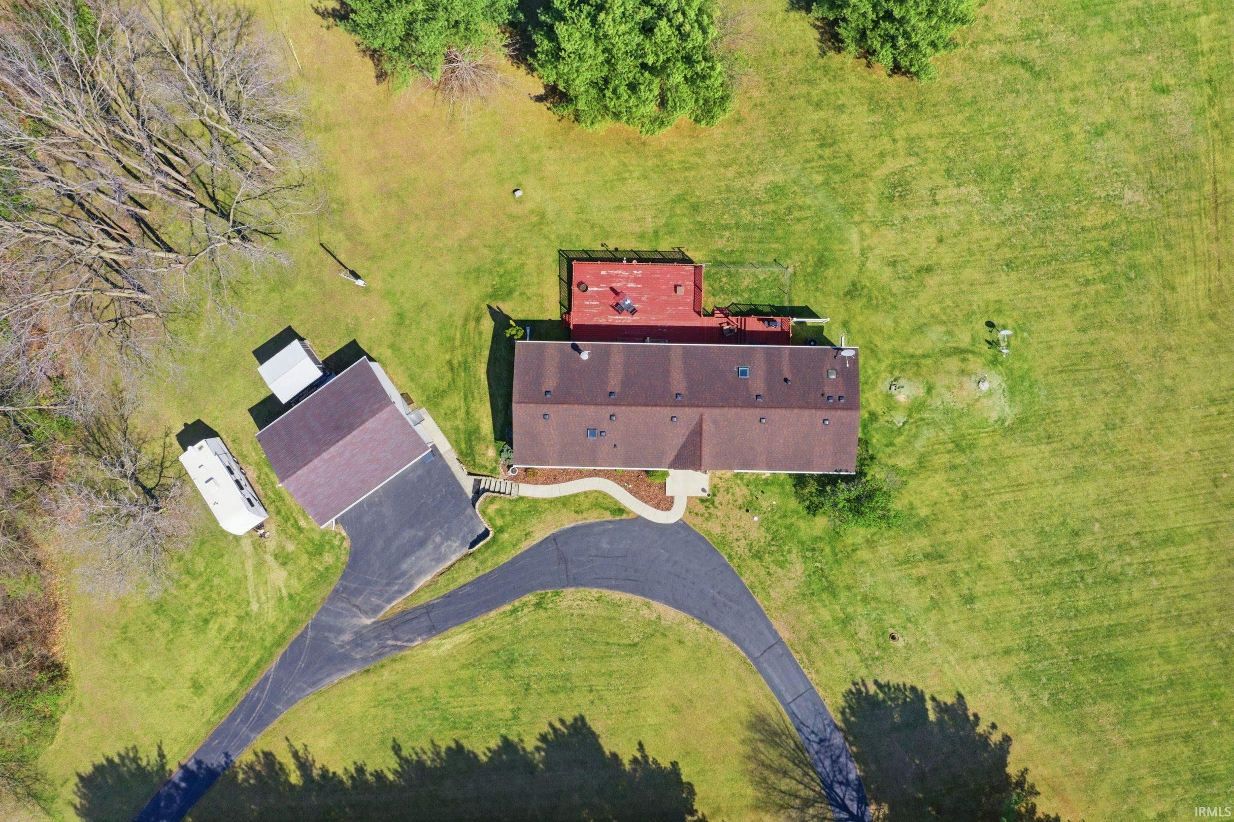 2975 West Mohee Road Hartford City, IN 47348 - Photo 7 of 29