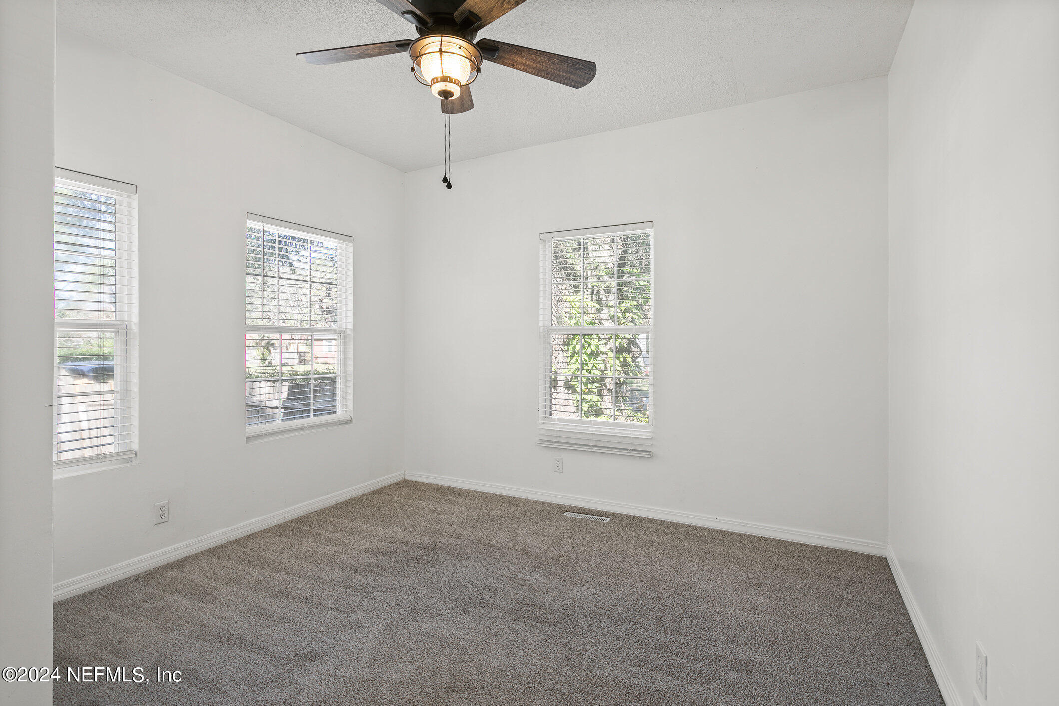 3330 Claremont Road Jacksonville, FL 32207 - Photo 22 of 32 028_3330_claremont_rd_28