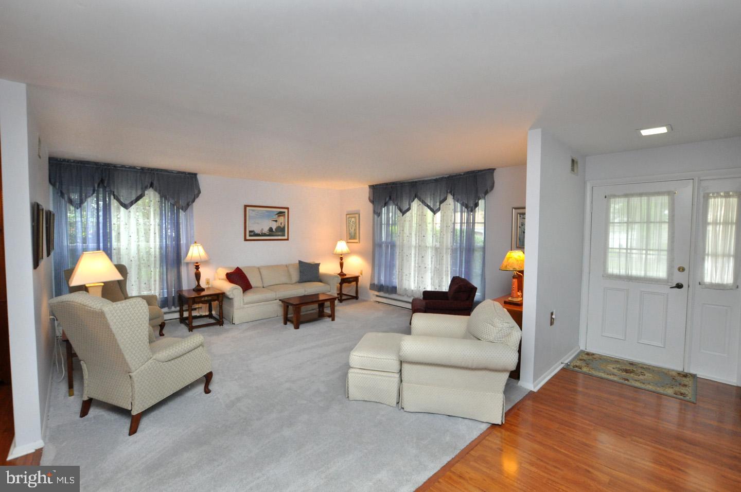 29 Dunstable Road Southampton, NJ 08088 - Photo 4 of 30 Gallery Image 4