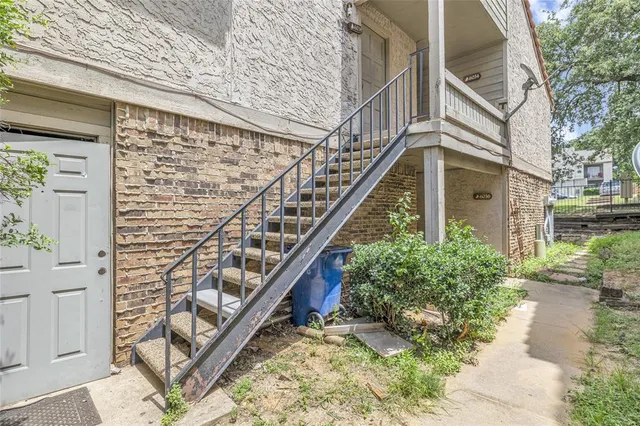 $115,000 | 6034 Stoneybrook Drive, Fort Worth, TX 76112