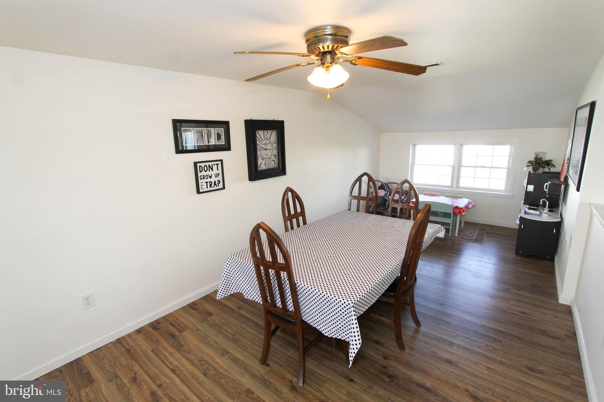 405 Chelsea Road Fairless Hills, PA 19030 - Photo 8 of 38 Gallery Image 8