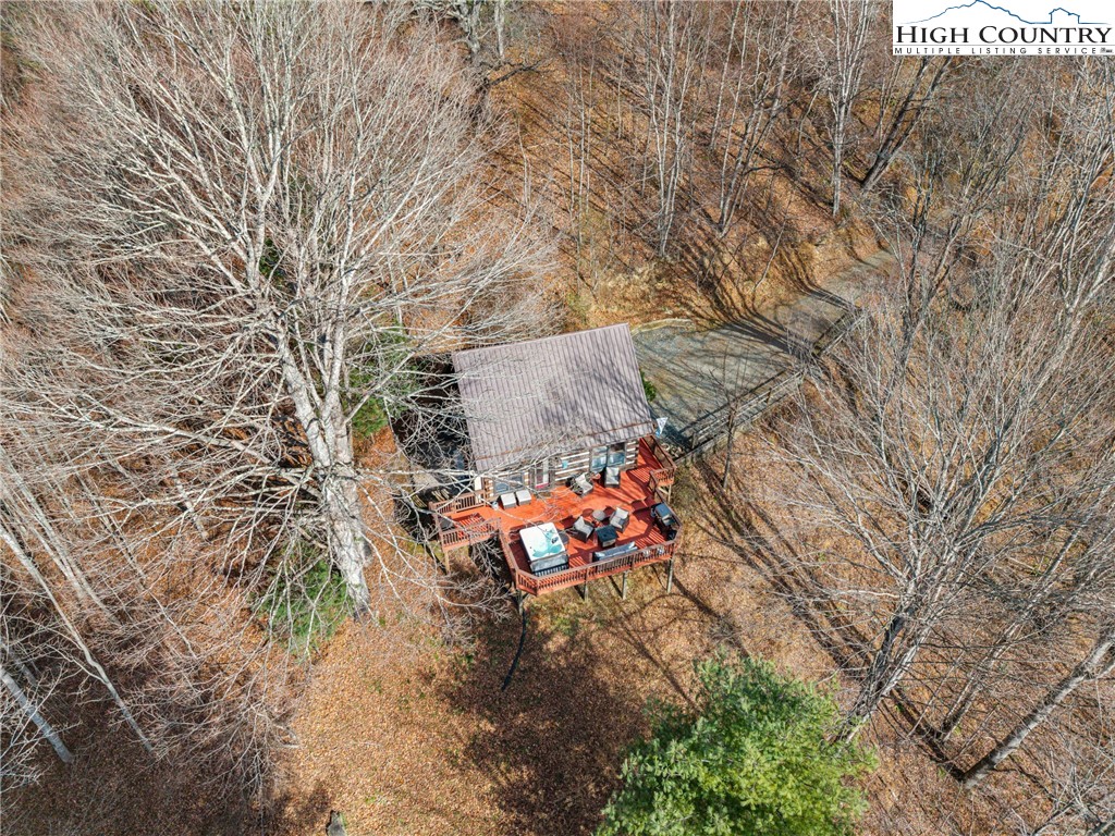 419 Billy Billings Road Vilas, NC 28692 - Photo 38 of 50 an outdoor space with patio