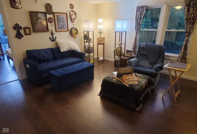 $207,500 | 8779 North Briarwood Lake W Court, Monrovia, IN 46157