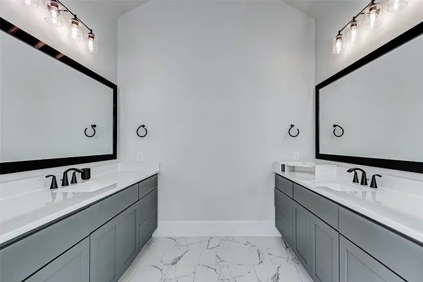 $4,500 | 7606 Redwoods Frst Drive, Katy, TX 77493