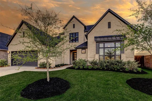 $5,000 | 7606 Redwoods Frst Drive, Katy, TX 77493