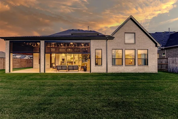 $4,500 | 7606 Redwoods Frst Drive, Katy, TX 77493