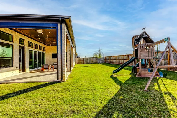 $5,000 | 7606 Redwoods Frst Drive, Katy, TX 77493